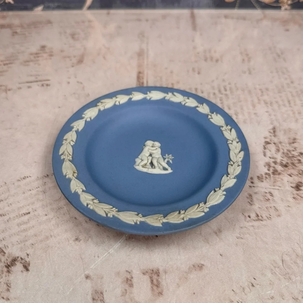 Vintage Wedgwood Blue Jasperware Cherub Pin Dish 1970 England